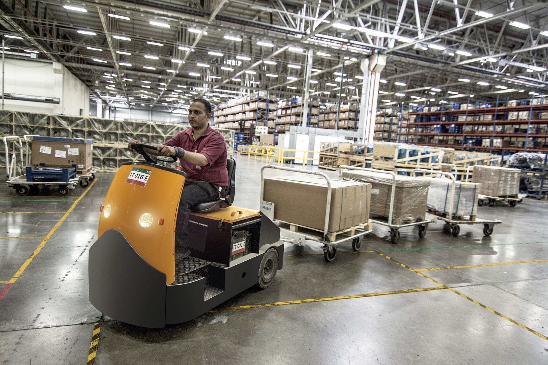 roTeg liefert weiterhin die bestellten Roboterteile an Firmen in In- und Ausland